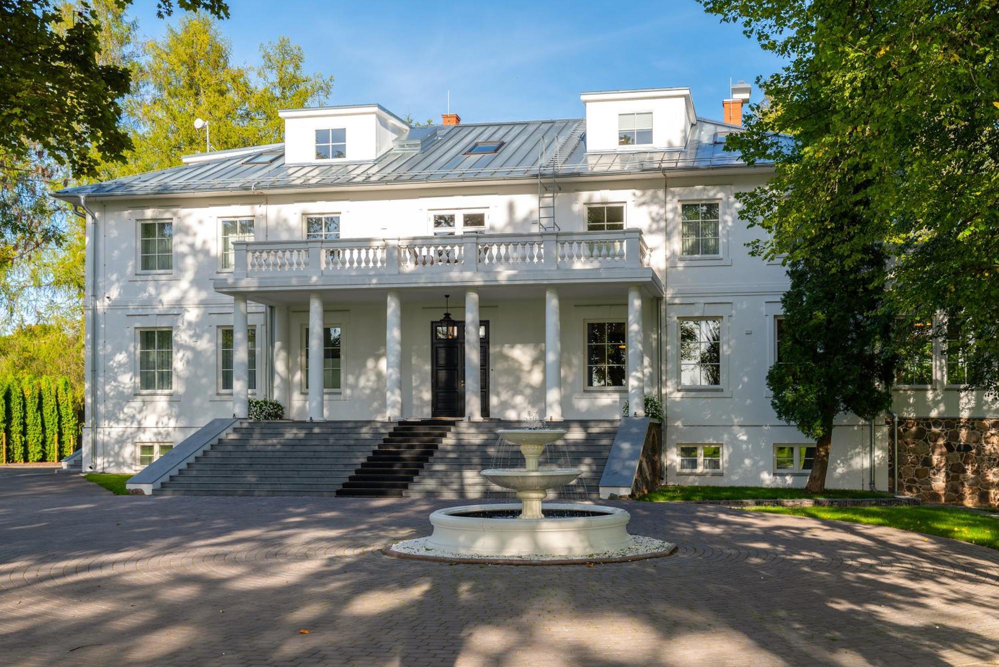 The Manor Sports & Spa Torva Экстерьер фото
