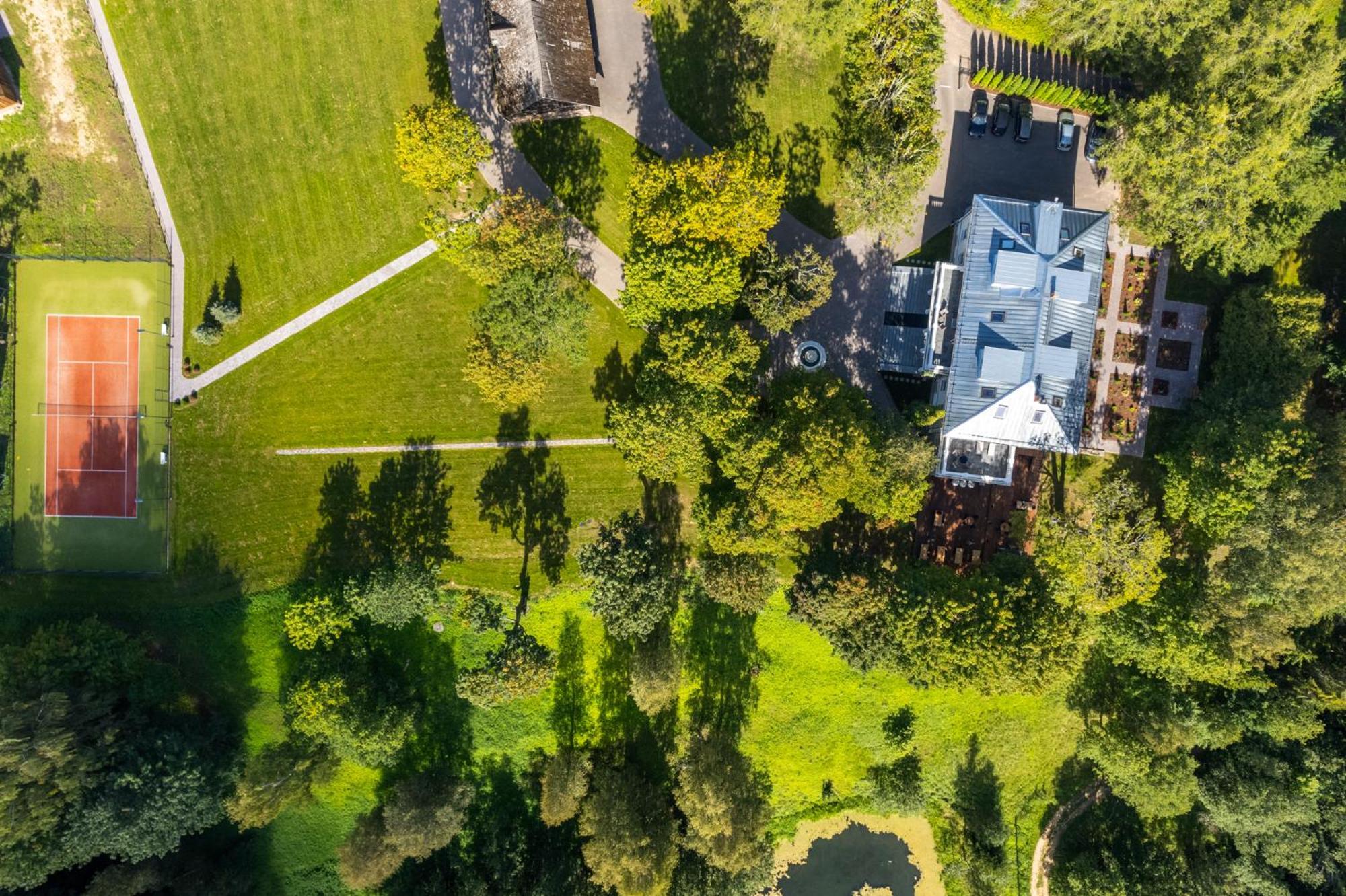 The Manor Sports & Spa Torva Экстерьер фото