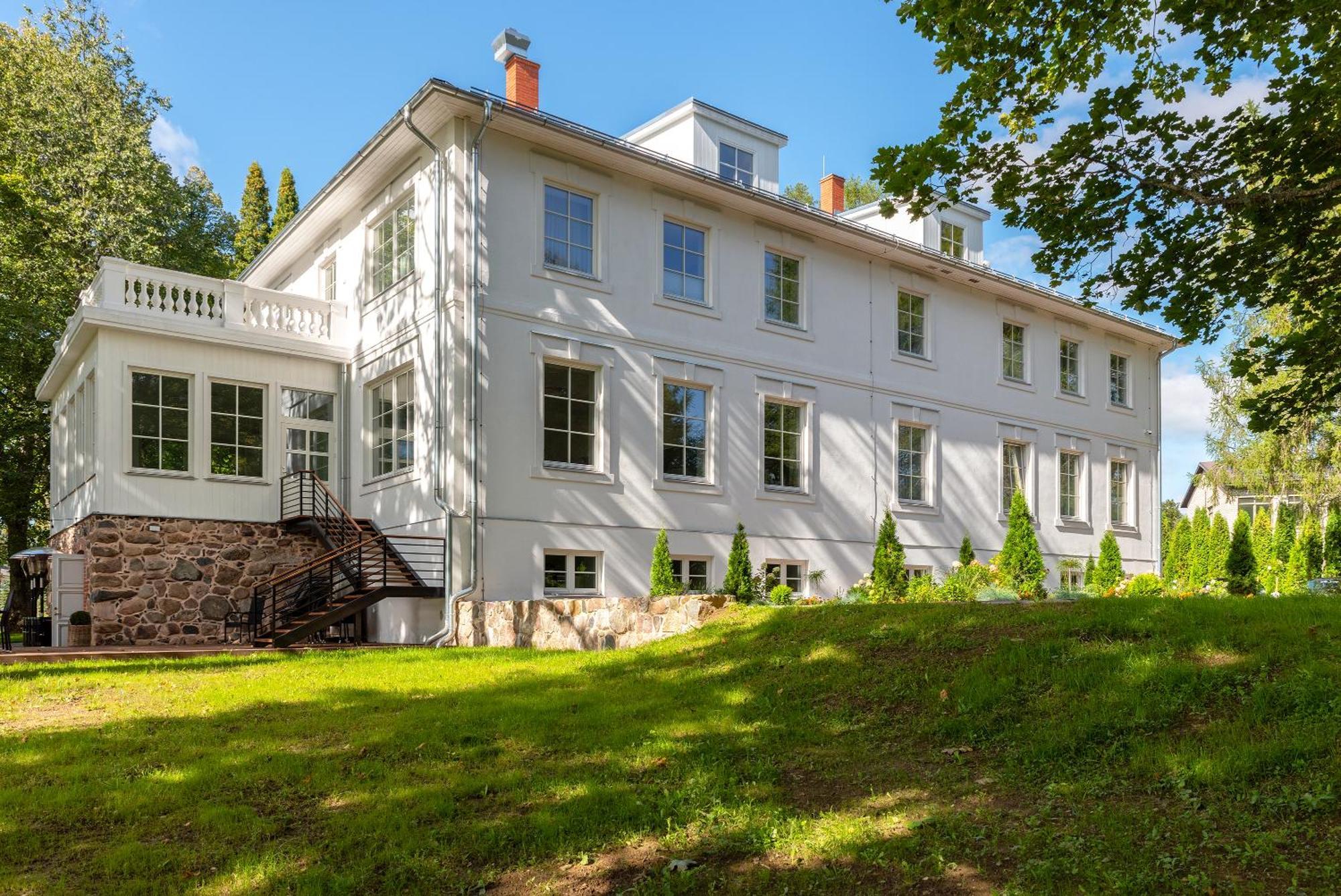 The Manor Sports & Spa Torva Экстерьер фото