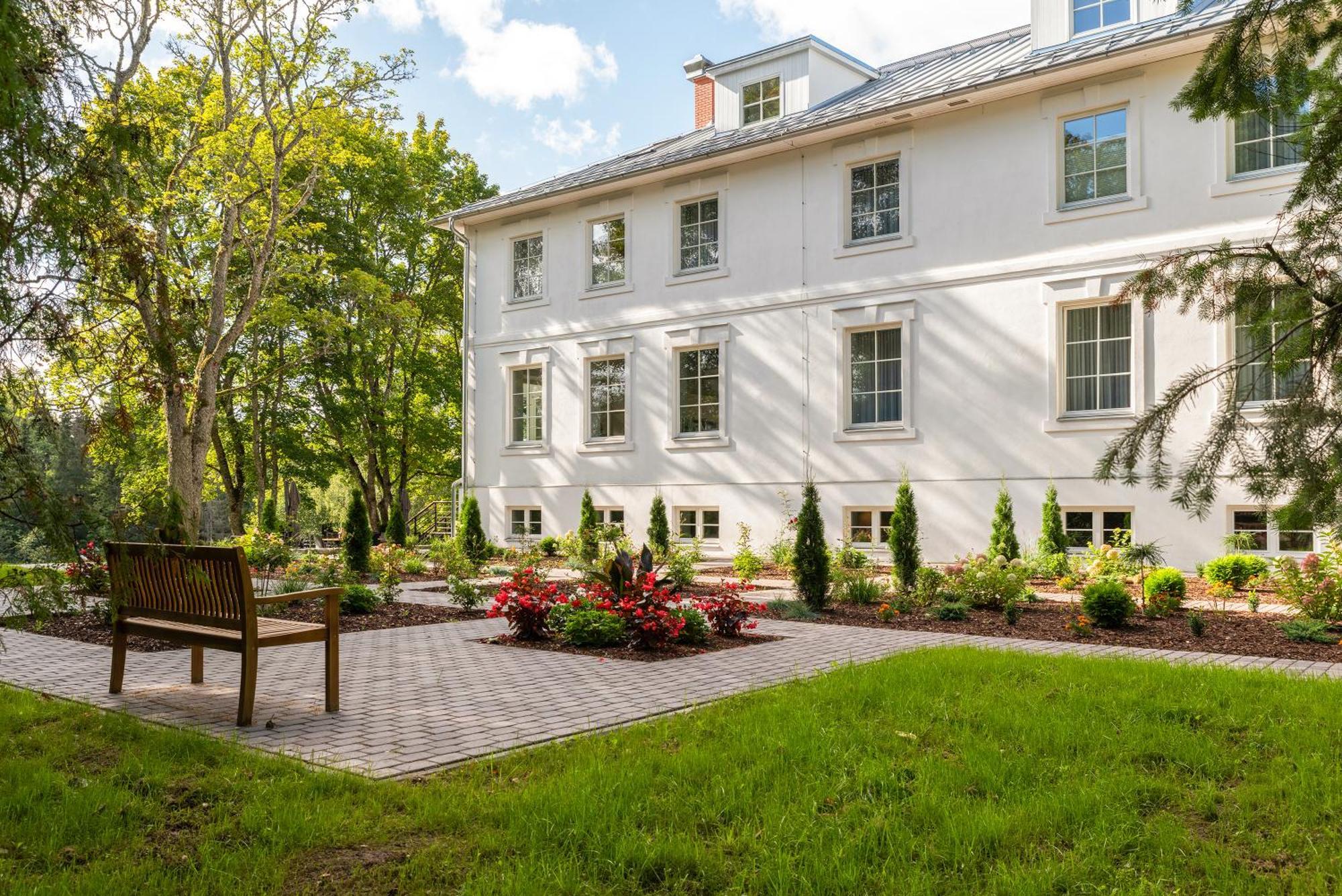 The Manor Sports & Spa Torva Экстерьер фото